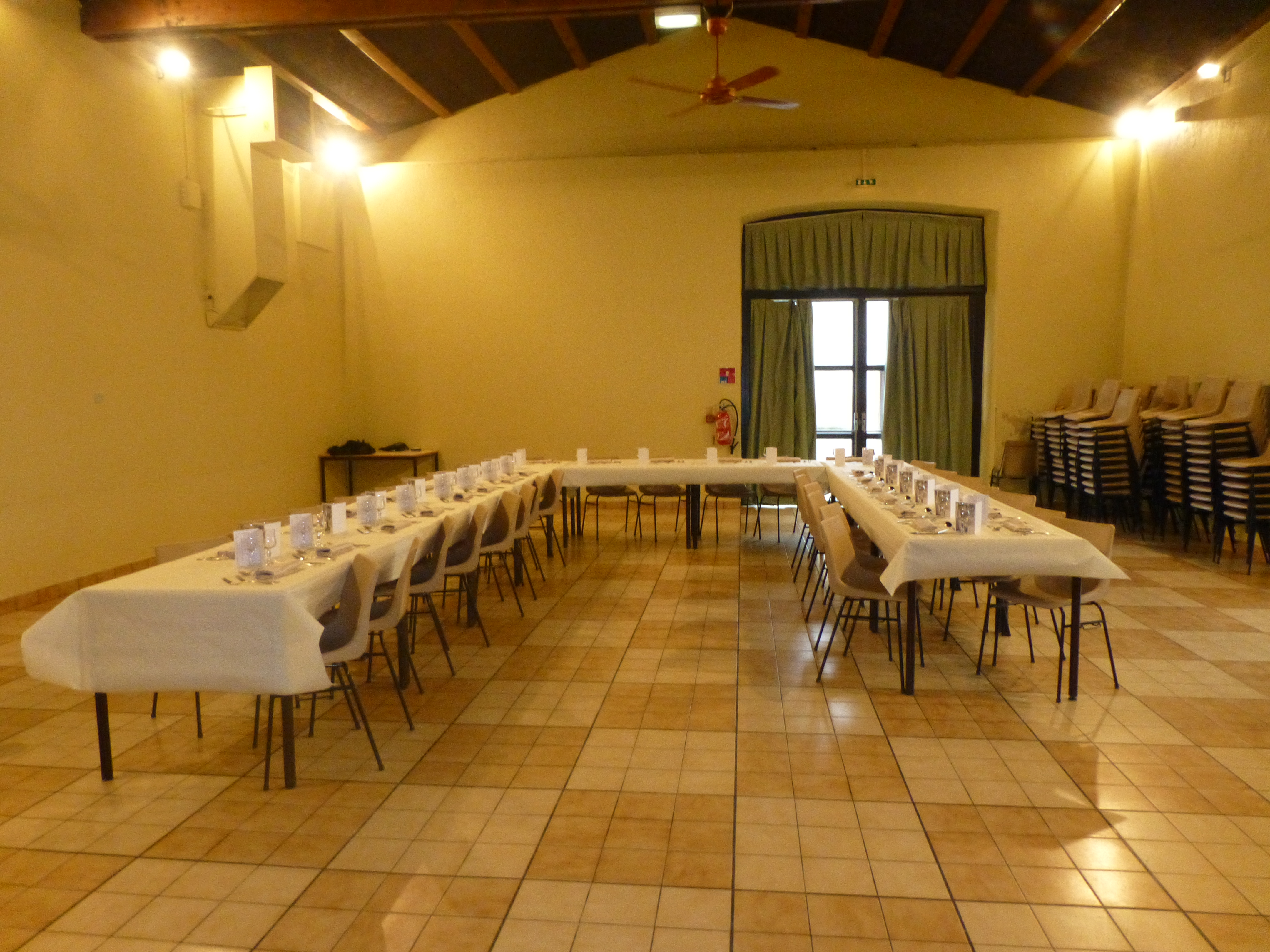   Les plus de 68 ans de la commune ont pu participer au repas des aînés dimanche 26 janvier 2014 : Cette année, les membres du CCAS ont réuni 36 […]